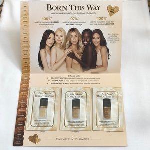💄$1 Too Faced Born This Way Foundation Sampler